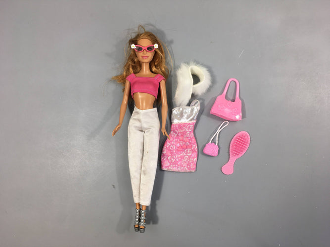 Poupée top rose et lunettes + accessoires, moins cher chez Petit Kiwi