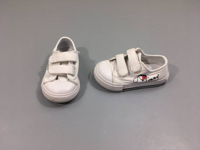 Baskets toiles blanches Tommy Hilfiger, moins cher chez Petit Kiwi