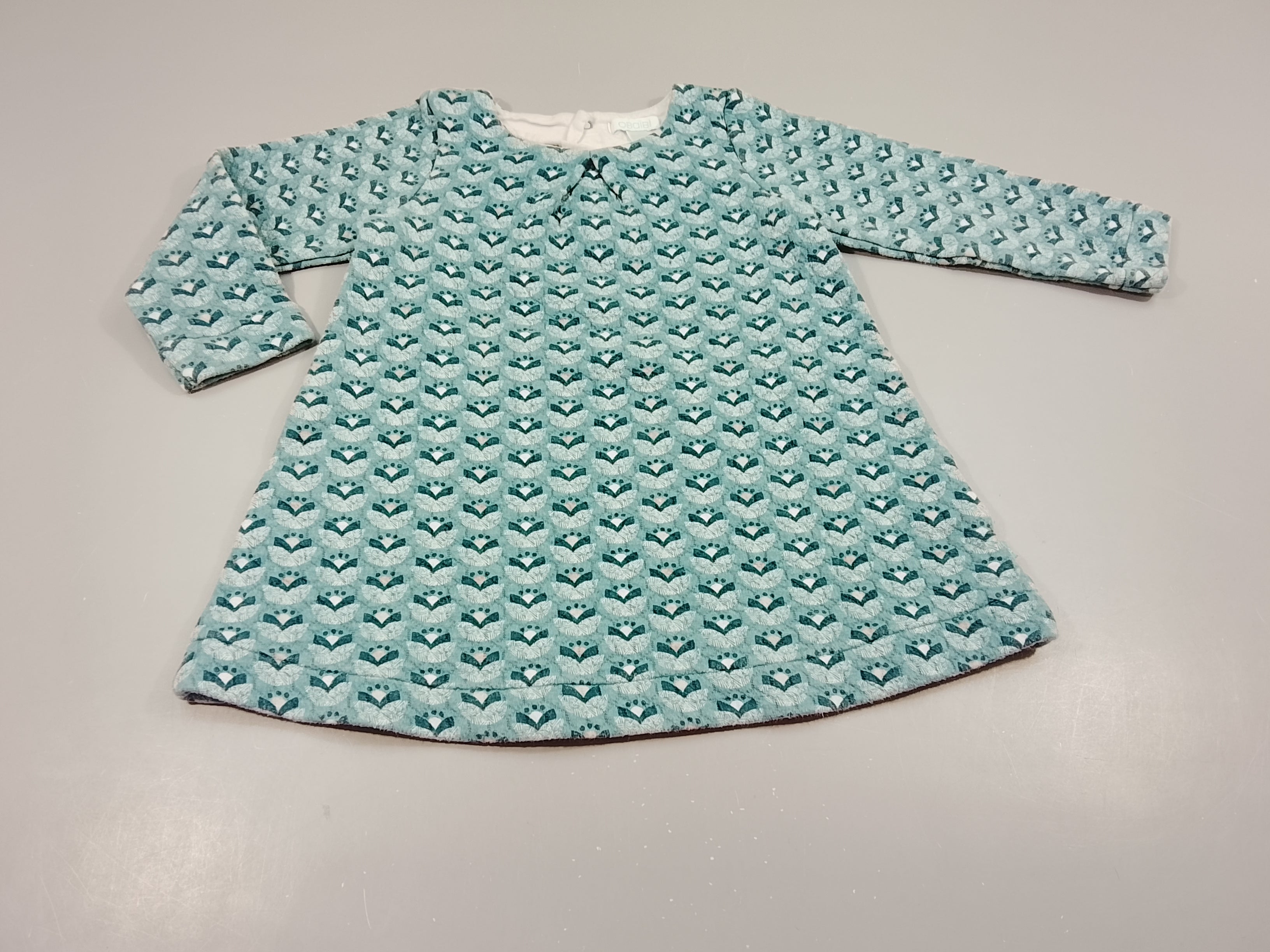 Robe m.l en molleton bleu- vert à motifs